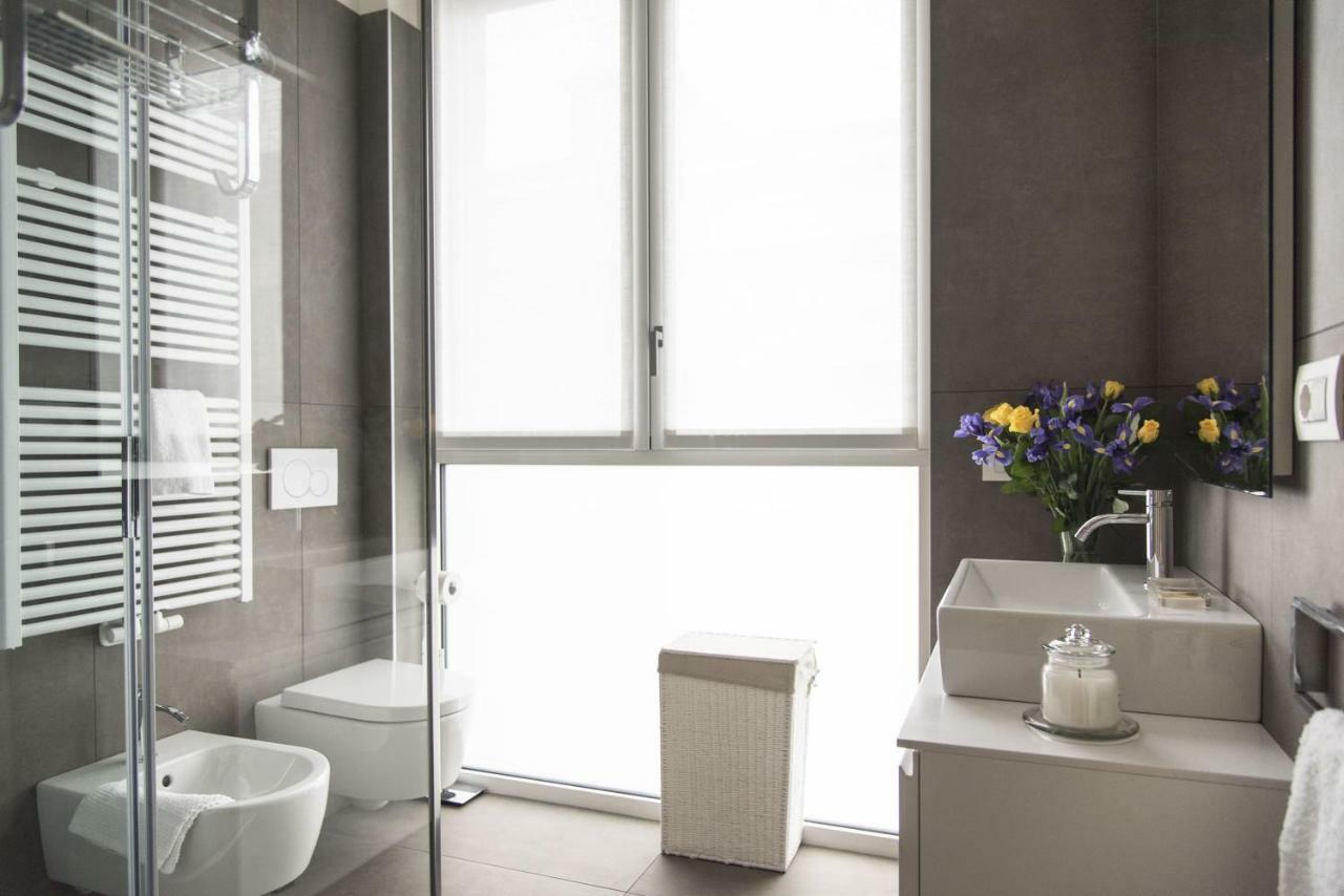 Design & New Center Apartments Milan Luaran gambar