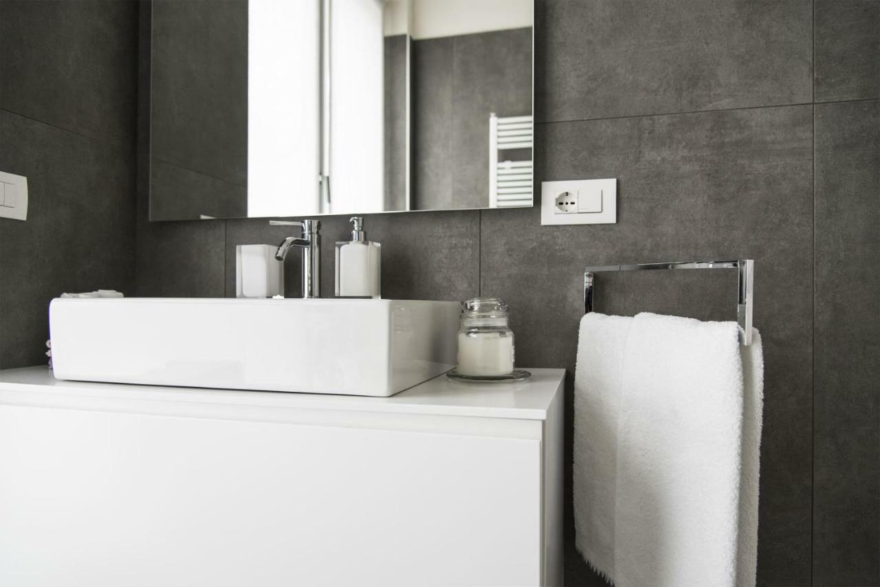 Design & New Center Apartments Milan Luaran gambar